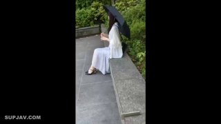 200GANA-2202 マジ軟派、初撮。 1423 スレンダーHカップの爆乳デリヘル嬢をナンパしてホテルイン！フィギュア体型の超絶エロボディ美女がイラマチオでえづき汁ダラダラご奉仕wwすっぽん効果でギンギンのデカチンを挿入すればプルンプルン超乳を揺らしてヨガりまくりww